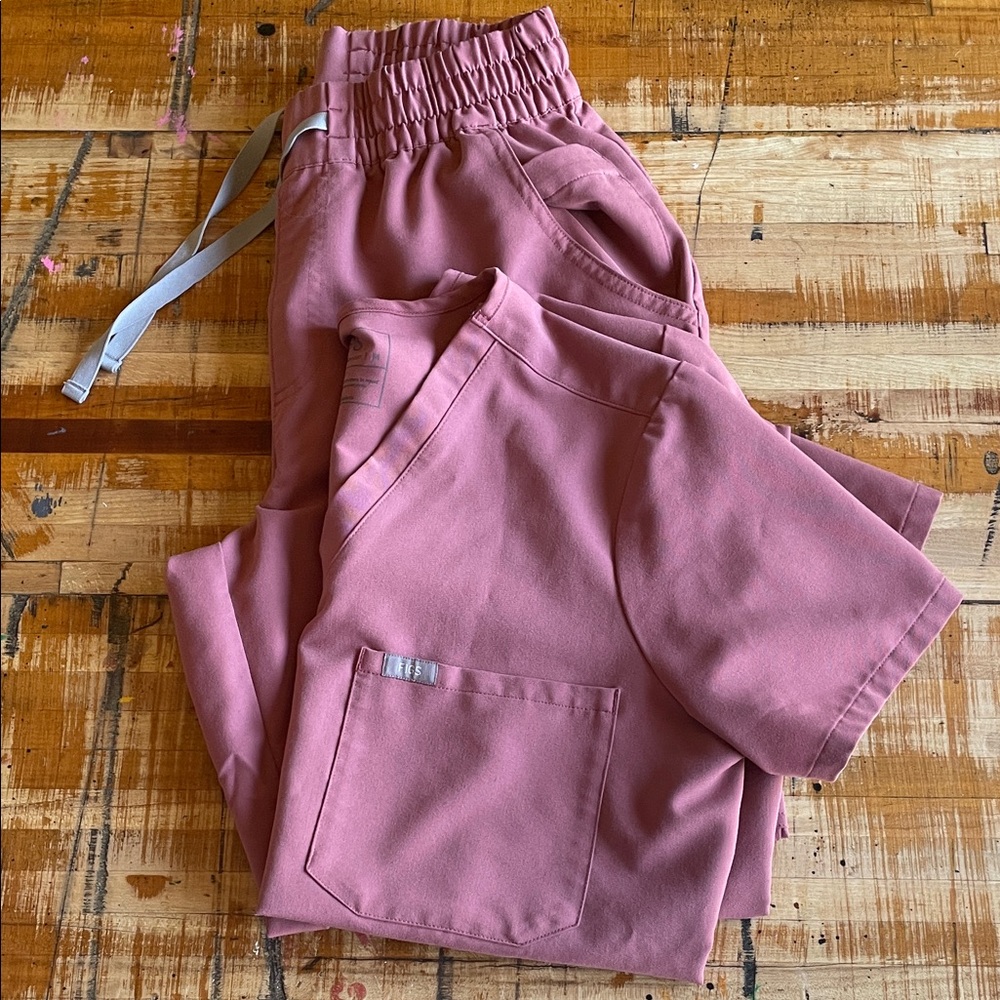 Figs Scrub set